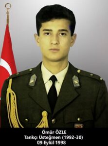 Ömür Özle