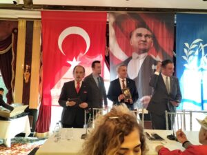 Atatürk Gibi Düşünmek